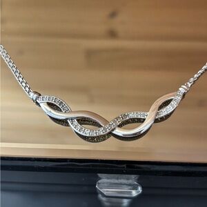 Elegant Silver Twist Necklace